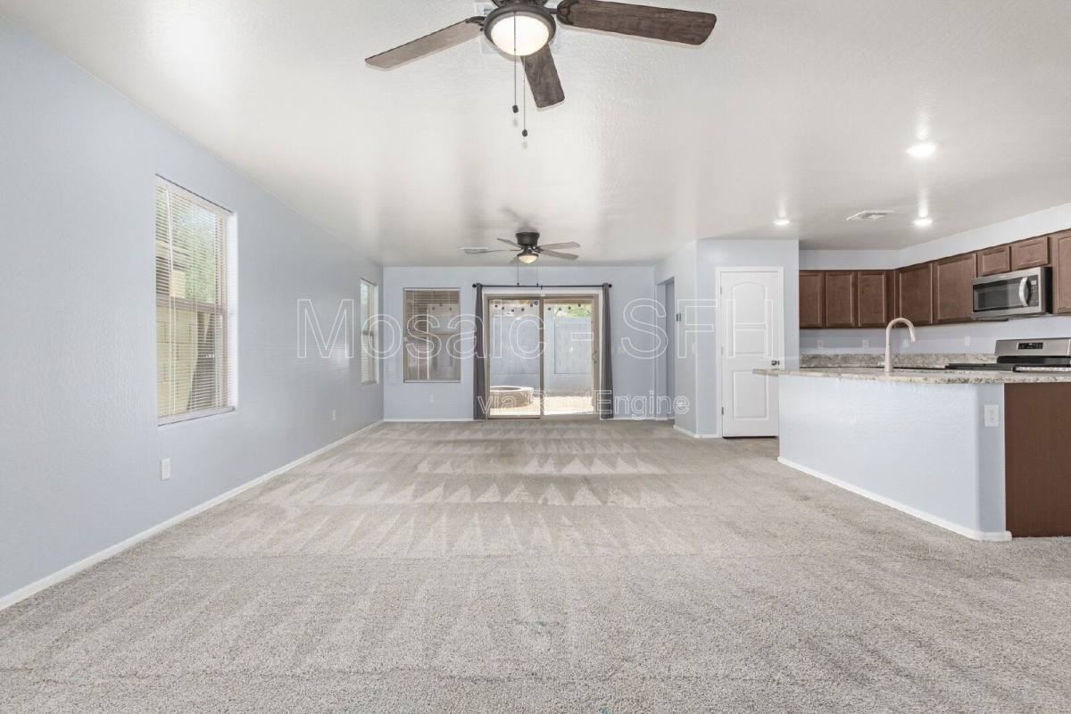 1517 E Saint Catherine Ave - Photo 4 of 10