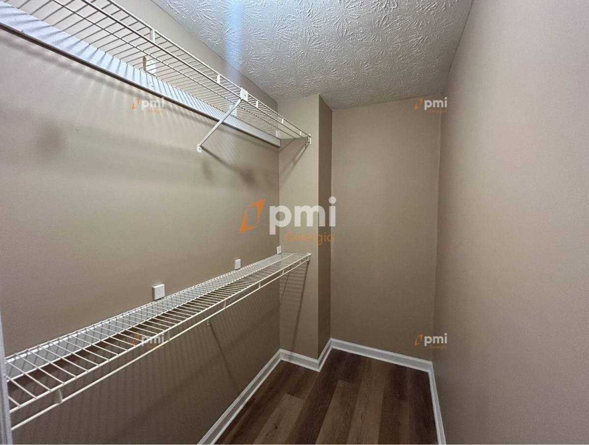 5867 Sheldon Ct #C - Photo 6 of 9