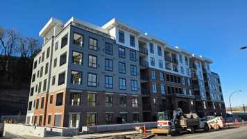 featured image of 2771 Montrose Avenue #512