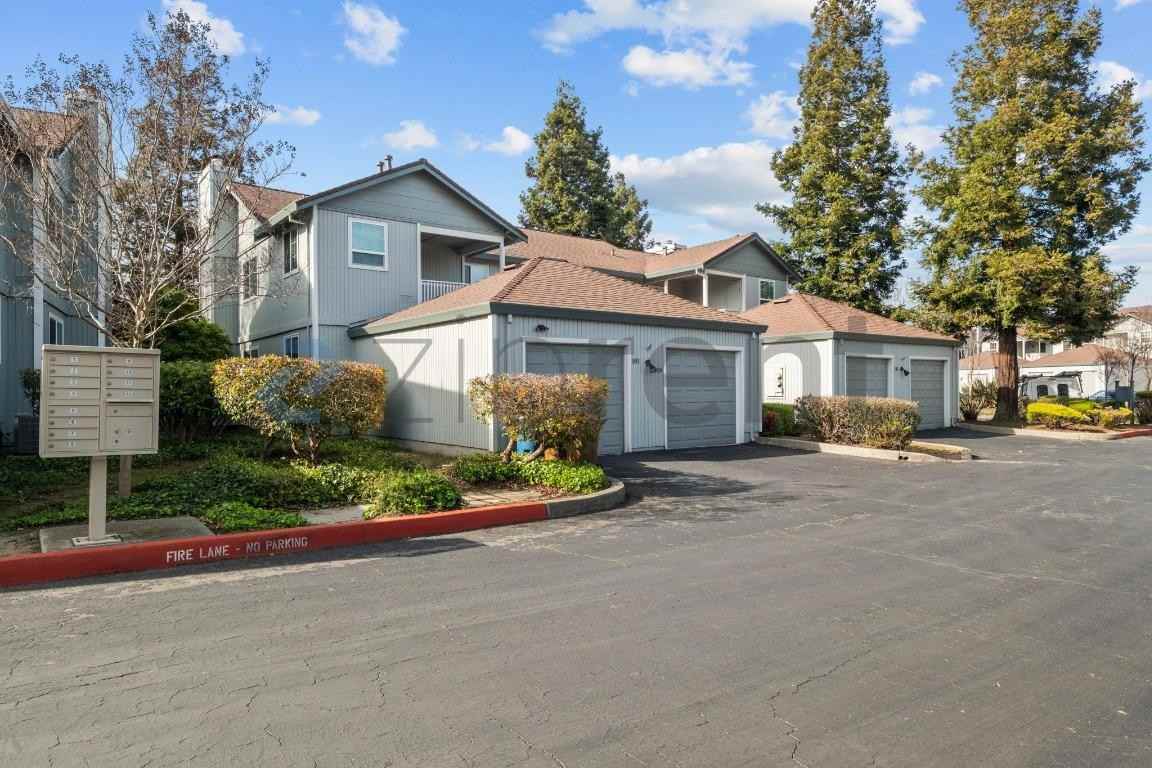 1894 Shirley Dr - Photo 2 of 32