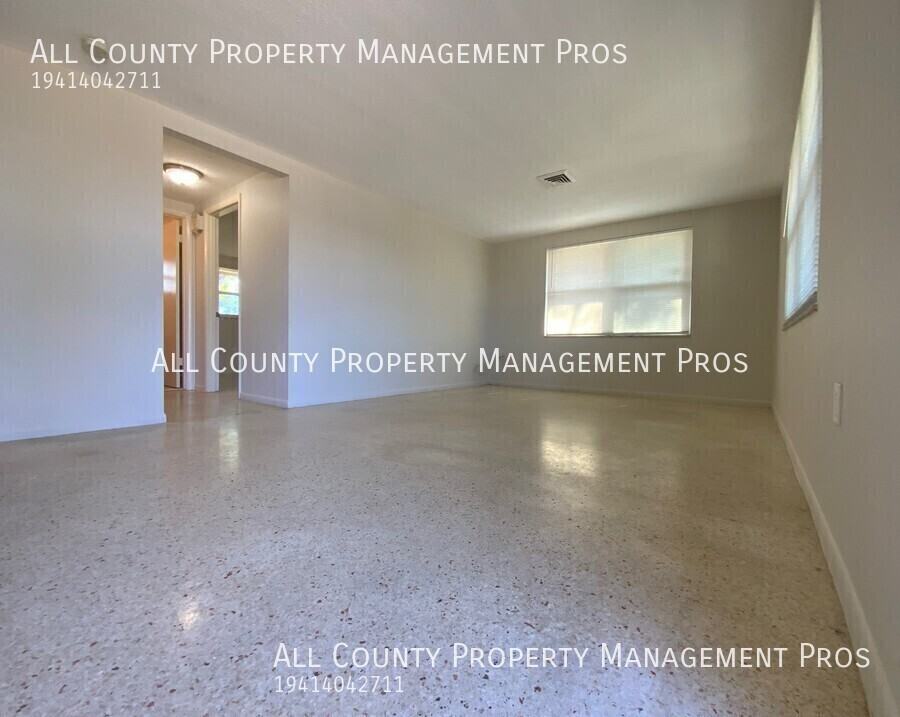 5827 Nutmeg Ave - Photo 3 of 14