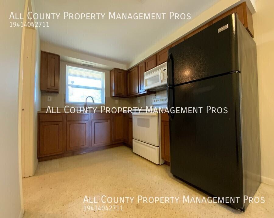 5827 Nutmeg Ave - Photo 4 of 14