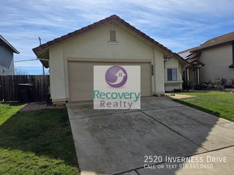 2520 Inverness Dr - Photo 2 of 21