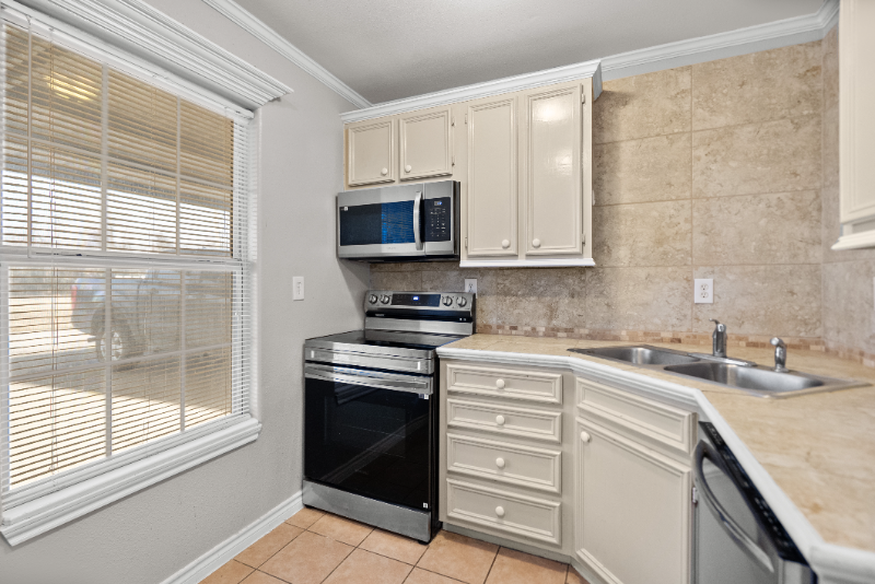 7900 Fm #B - Photo 6 of 19