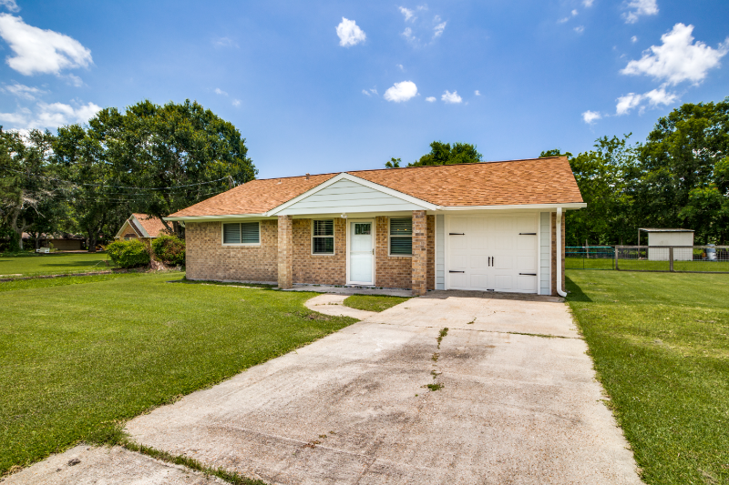 908 Redberry Hill Rd - Photo 3 of 33