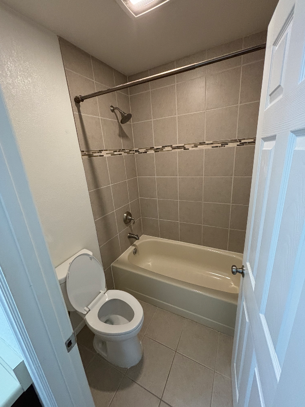 1911 Congress Cir #C - Photo 7 of 12