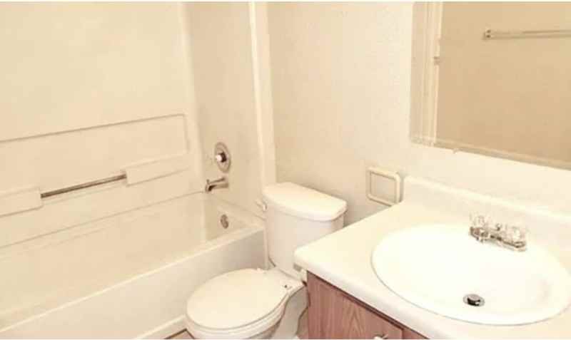 7422 Radford Trl - Photo 7 of 13