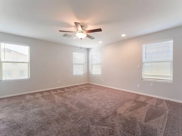 5904 Galway Bay St - Photo 7 of 20