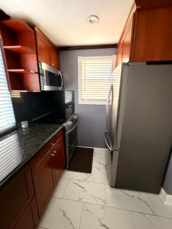 19550 Sw 103rd Ct - Photo 4 of 26