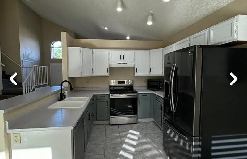 15002 S 27th Way - Photo 3 of 16