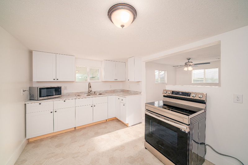 5615 Nw - Photo 6 of 13