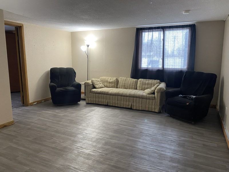 224 Garfield Ave #324 - Photo 3 of 20