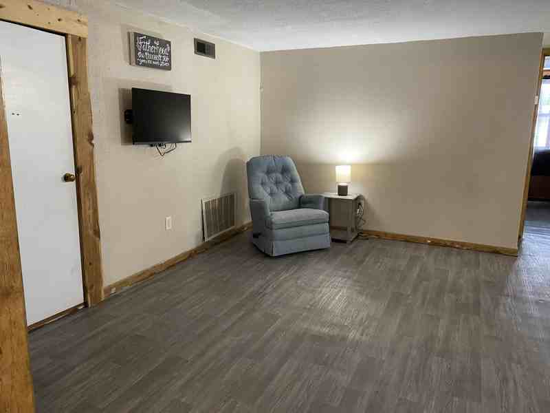 224 Garfield Ave #324 - Photo 5 of 20