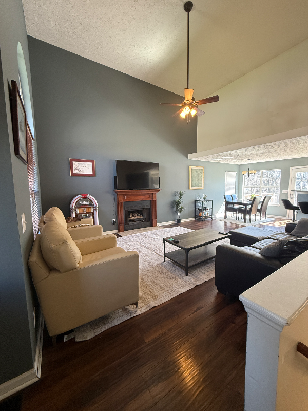 669 Granwood Blvd - Photo 2 of 20