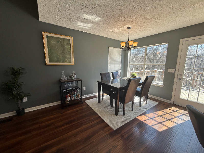 669 Granwood Blvd - Photo 4 of 20