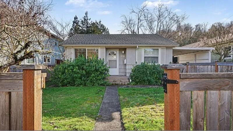 316 32nd Ave E - Photo 2 of 15