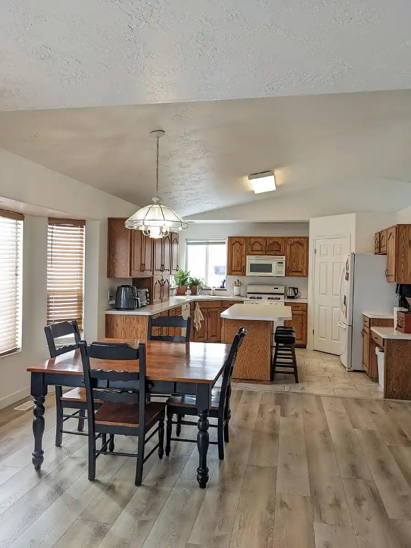 2126 Nw - Photo 5 of 15