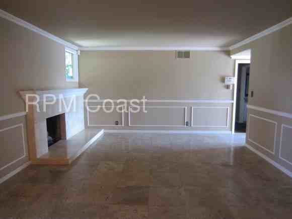 12862 Chase St - Photo 3 of 17