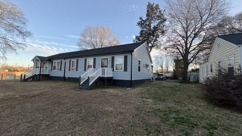 203 W Washington Ave #B - Photo 3 of 23