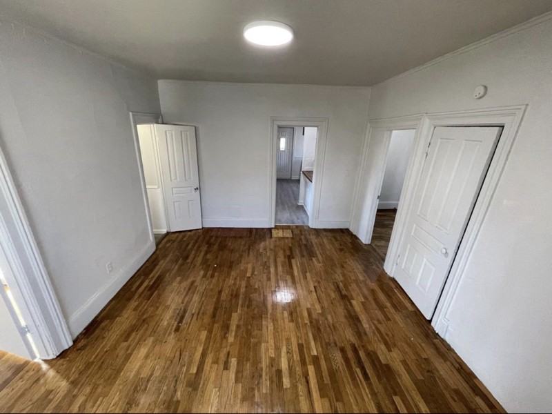 1022 Williams St #1 - Photo 5 of 8