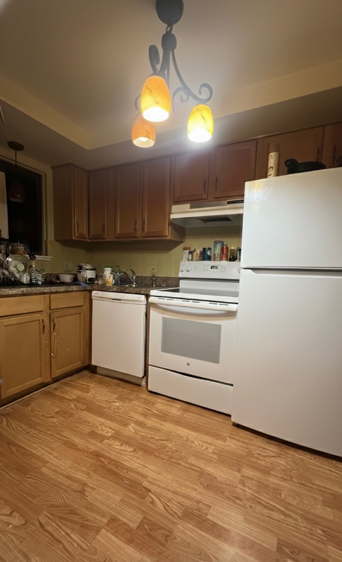 3948 Ridge Lea Rd #C - Photo 5 of 8