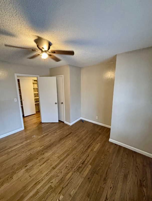 4202 Cloverdale Dr Nw - Photo 3 of 11