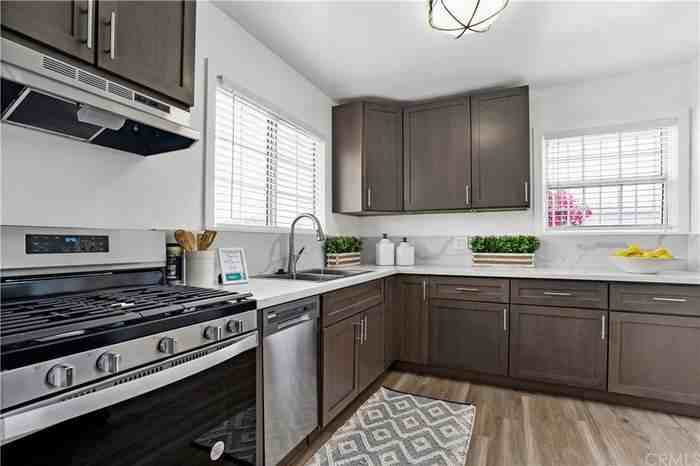 3116 W 135th St - Photo 6 of 16