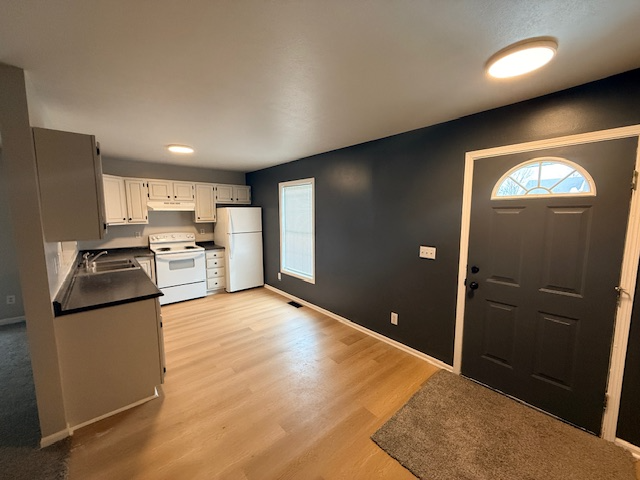 655 Mosgrove St #G - Photo 4 of 14