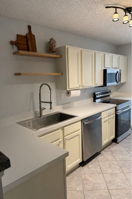 10389 Brookwood Bluff Rd N - Photo 5 of 13