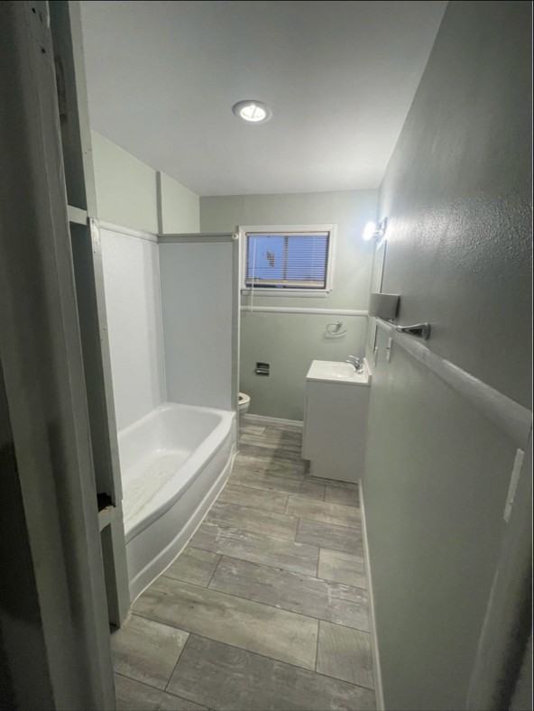 2029 Empire Ave #4 - Photo 3 of 5