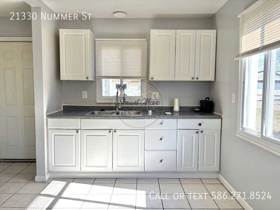 21330 Nummer St - Photo 5 of 13