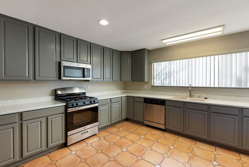 Alpine Village - Photo 6 of 33