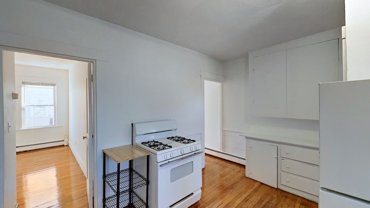 148 5th Street, Unit 6 - Photo 7 of 15