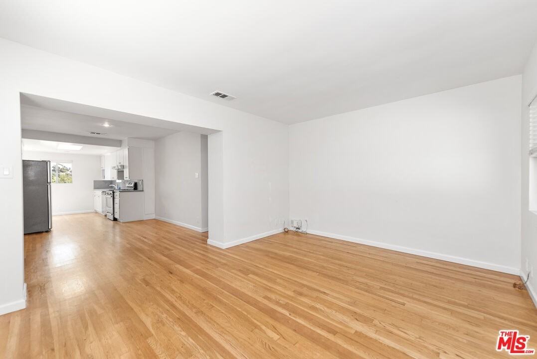 3023 Prospect Avenue - Photo 5 of 18