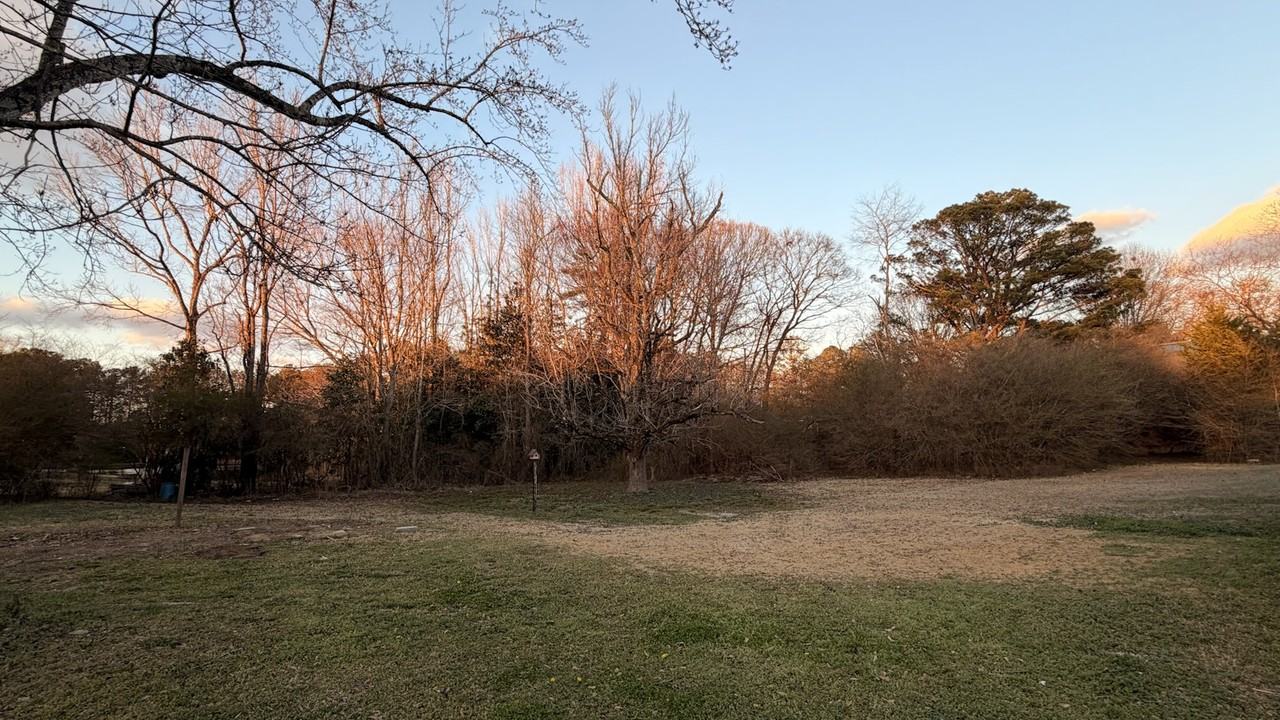 26 Hall Cir - Photo 3 of 8