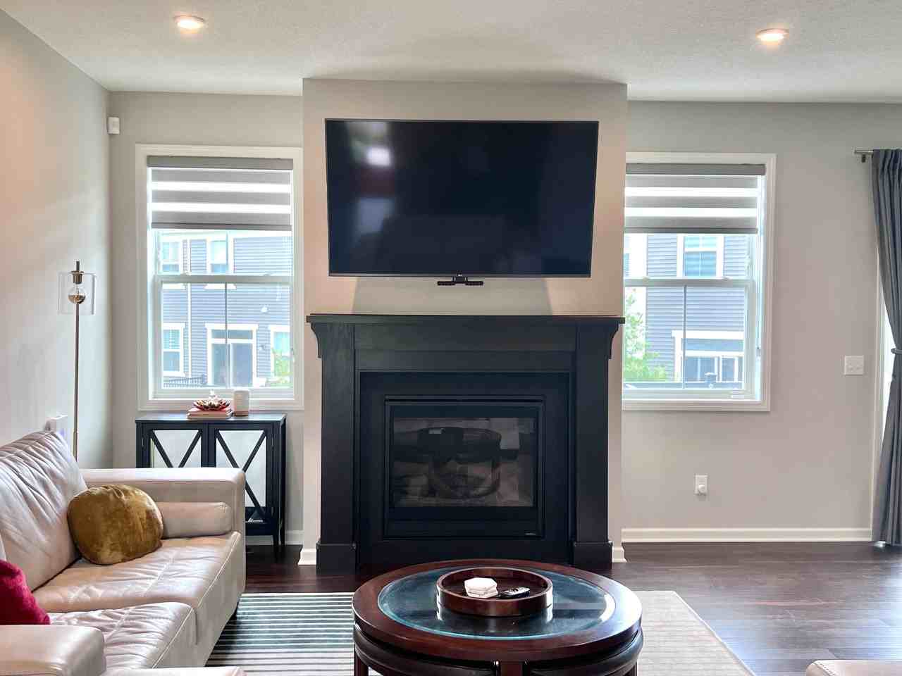 8094 Evergreen Ln N - Photo 5 of 37