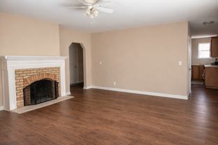 2475 E Maple Rd #1stFL - Photo 1 of 1