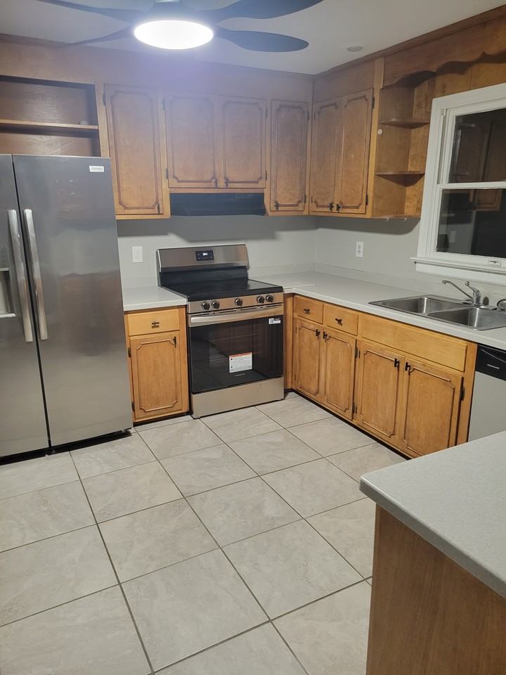 12904 Dubin Dr #NA - Photo 3 of 16