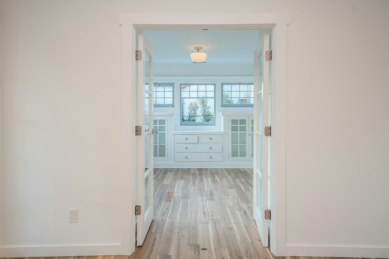 3401 London Street - Photo 6 of 18