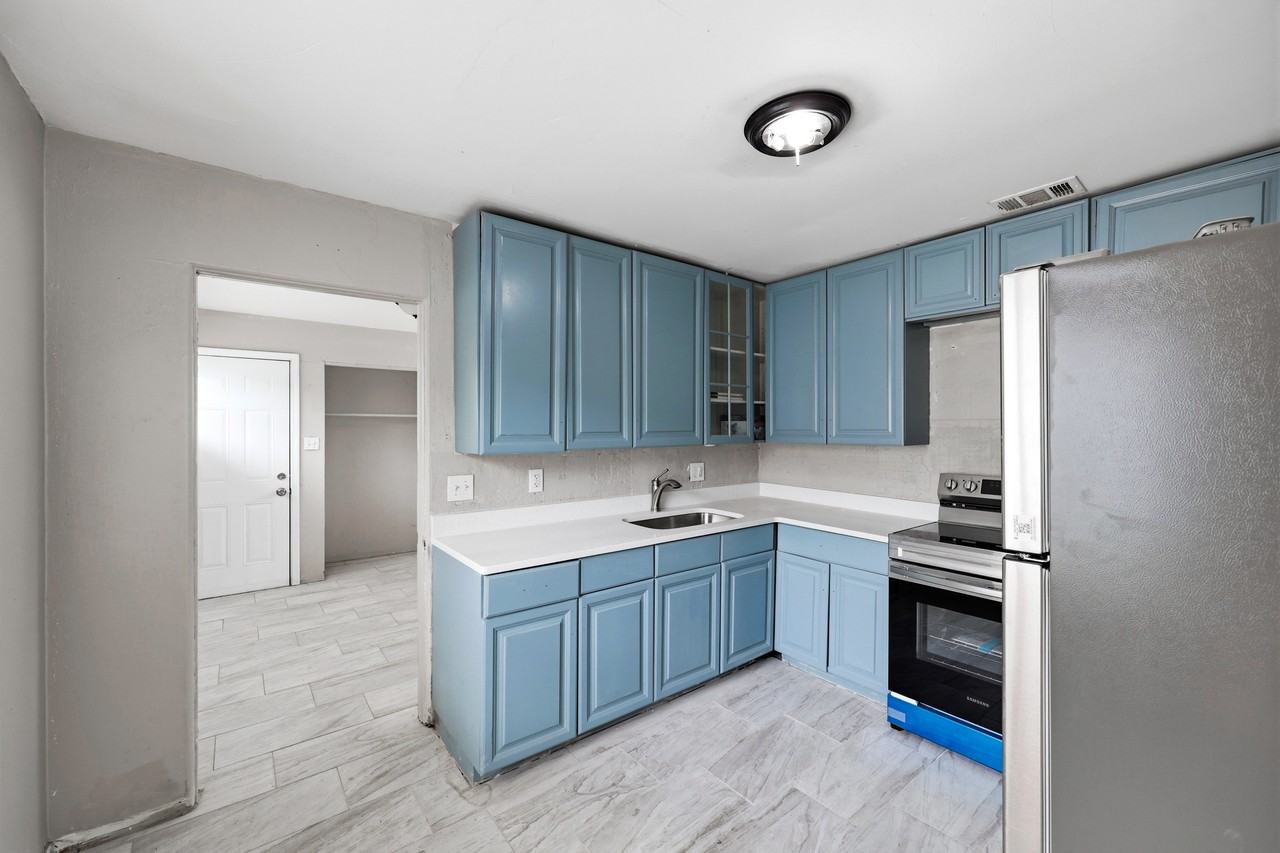 1900 45th St S #NA - Photo 2 of 15