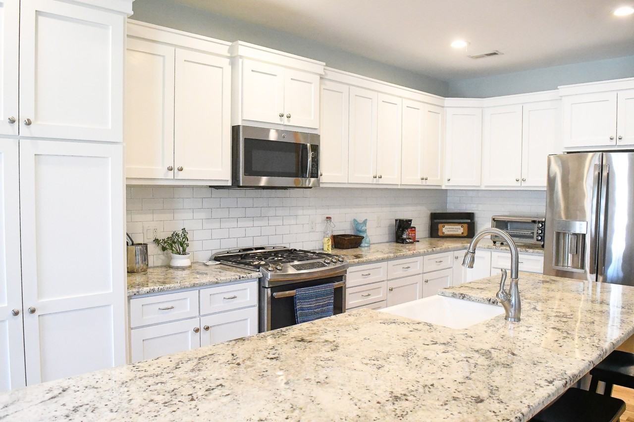 649 Sw 2nd St #NA - Photo 7 of 33