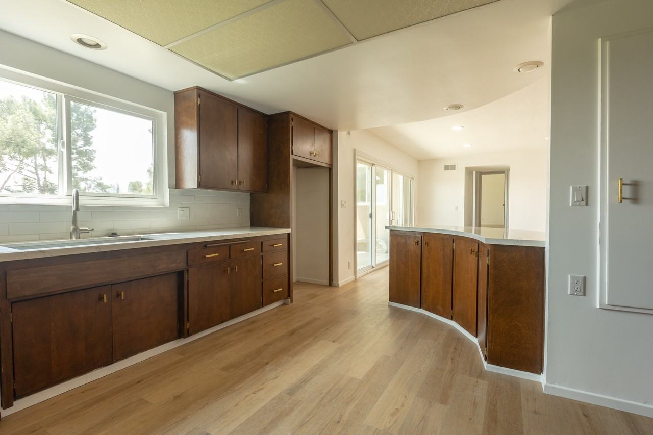 1855 Alpha St #NA - Photo 6 of 30