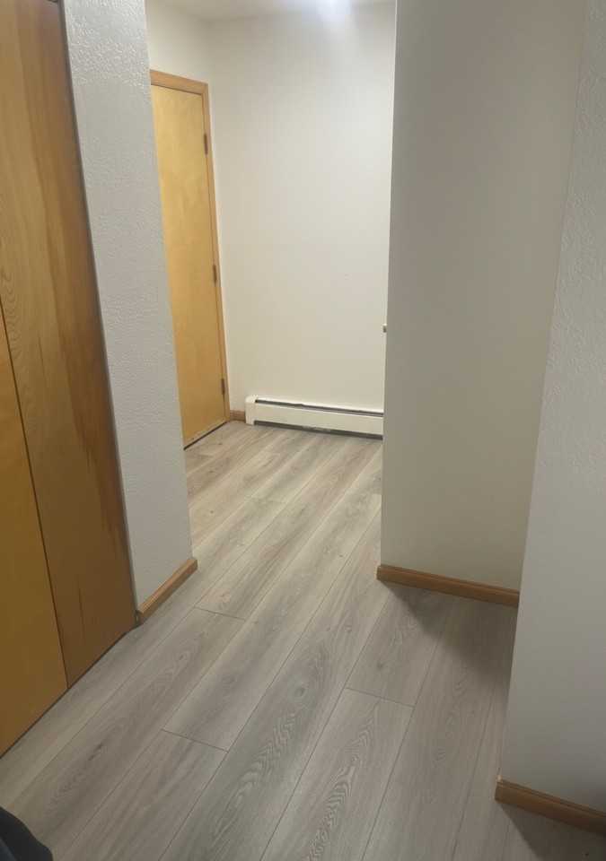 1527 Blake Ave #1 - Photo 6 of 7