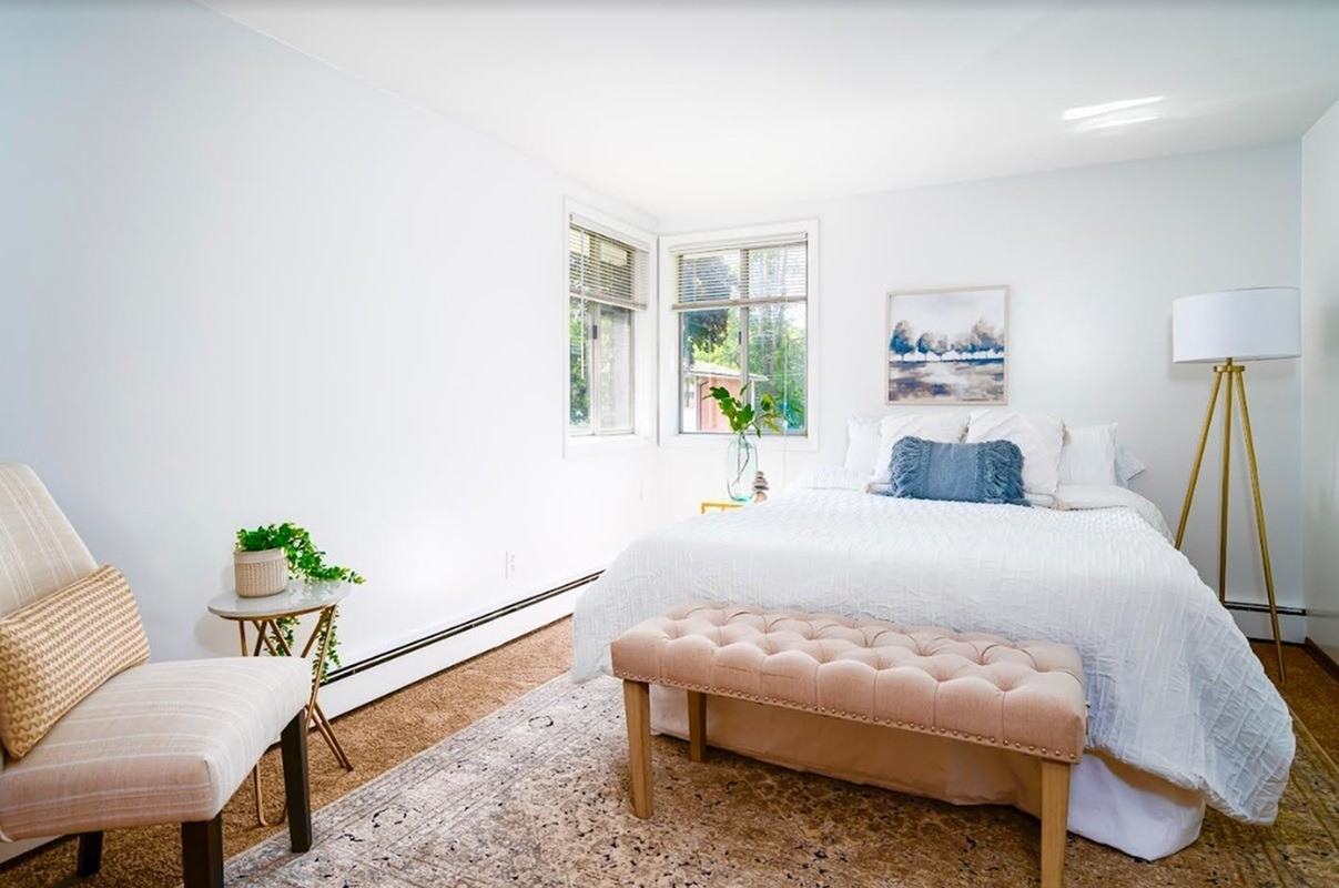 Imperial Manor East Apartments - Photo 2 of 17