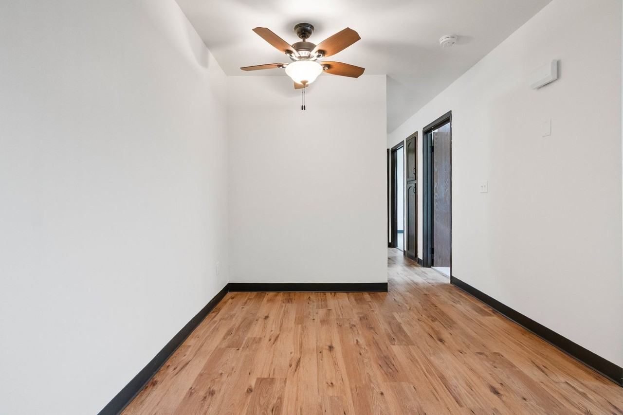 Kelly Street Villas - Photo 3 of 13