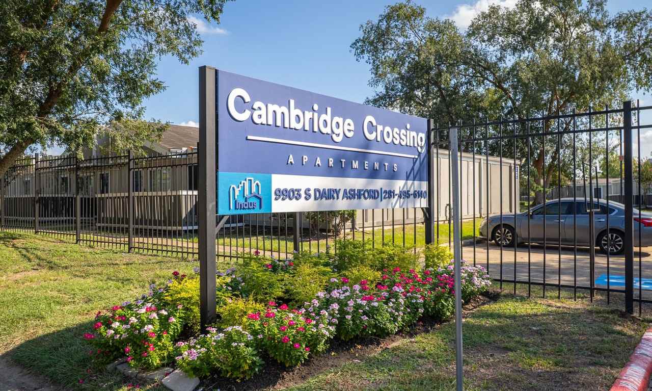 Huntington Village And Cambridge Crossing - Photo 2 of 39