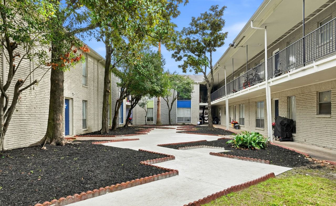 Parkgreen on Gessner - Photo 5 of 24