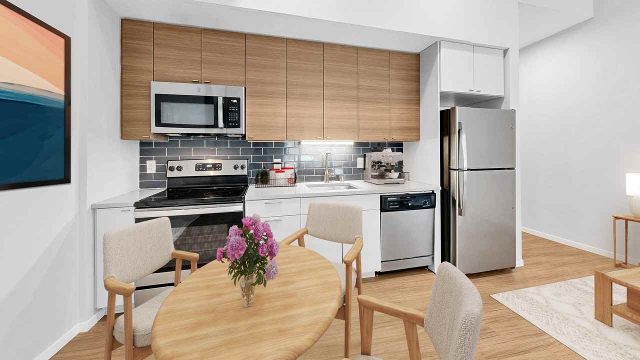 Viridium Apartments - Photo 5 of 50