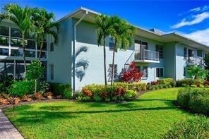 637 12th Ave S #1 - Photo 7 of 47