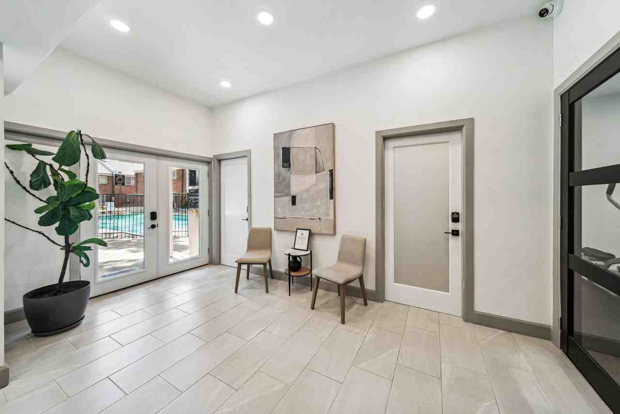 The Elms by ONYX *UNDER NEW MANAGEMENT* Now Offering FREE Prorated Rent! - Photo 7 of 32